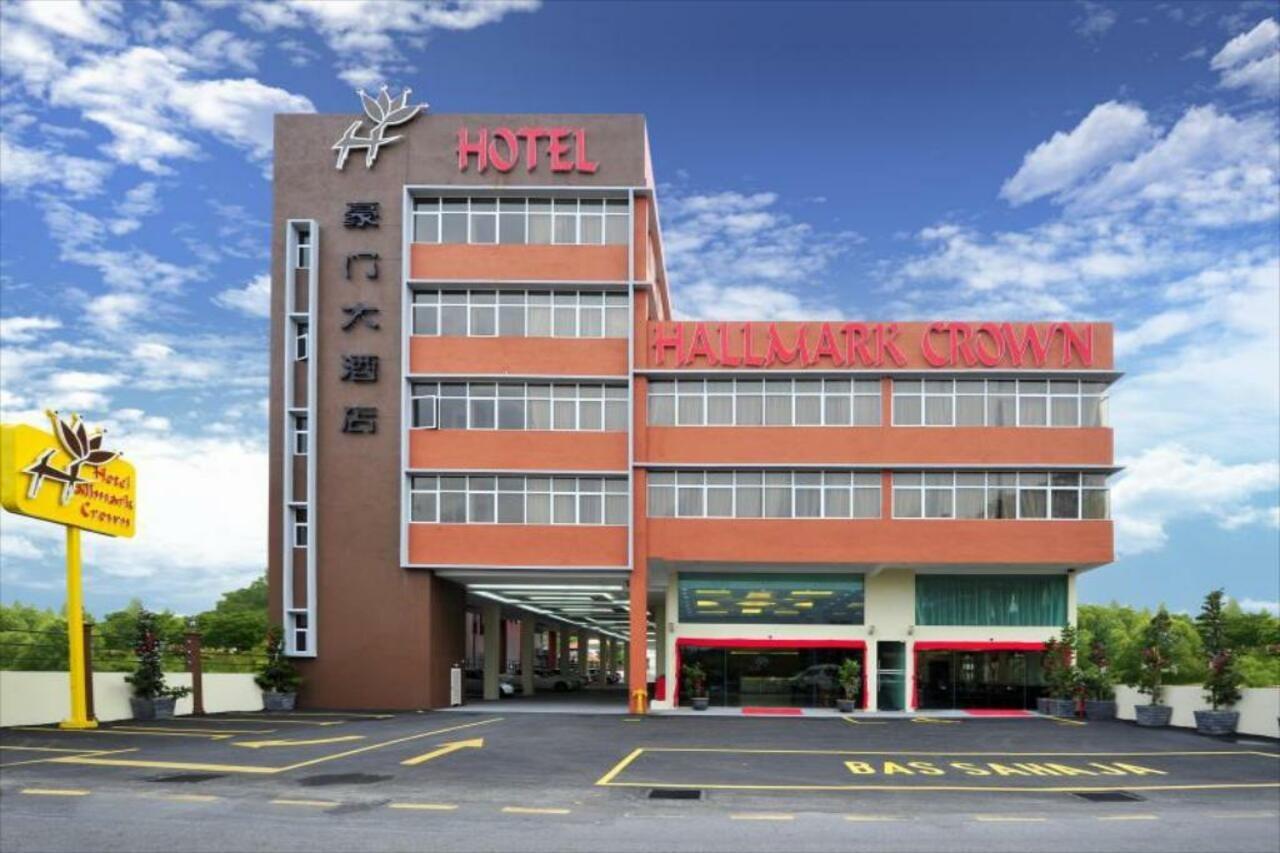 Hallmark Crown Hotel Malacca Bagian luar foto