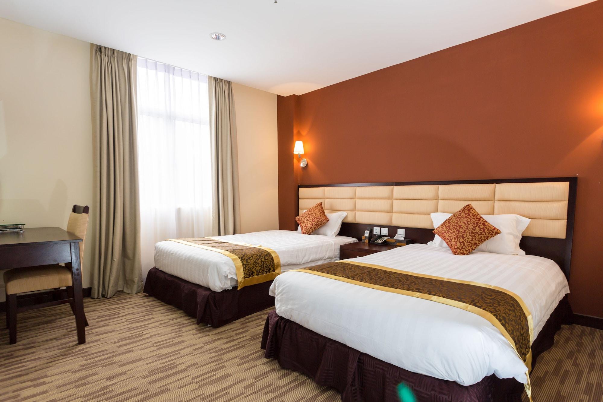 Hallmark Crown Hotel Malacca Bagian luar foto