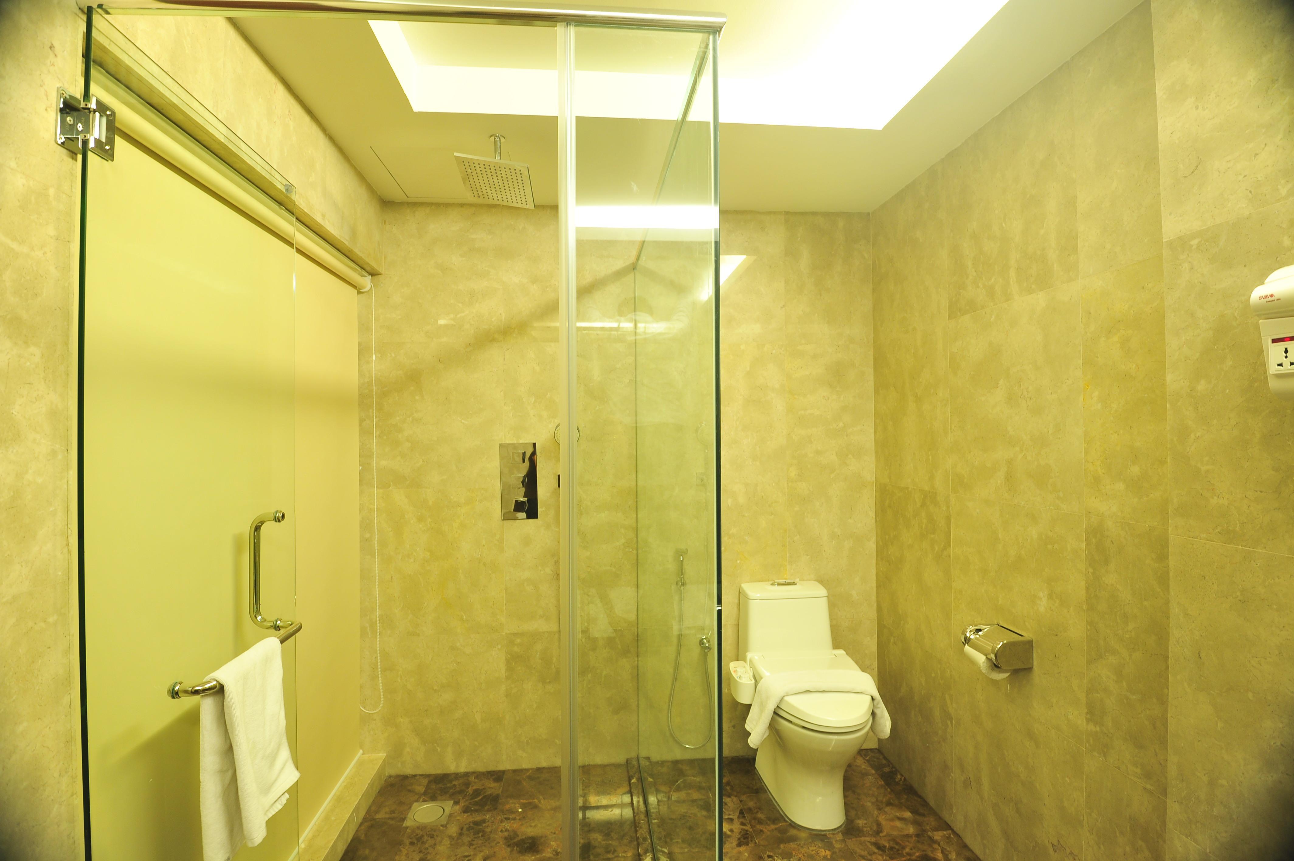 Hallmark Crown Hotel Malacca Bagian luar foto