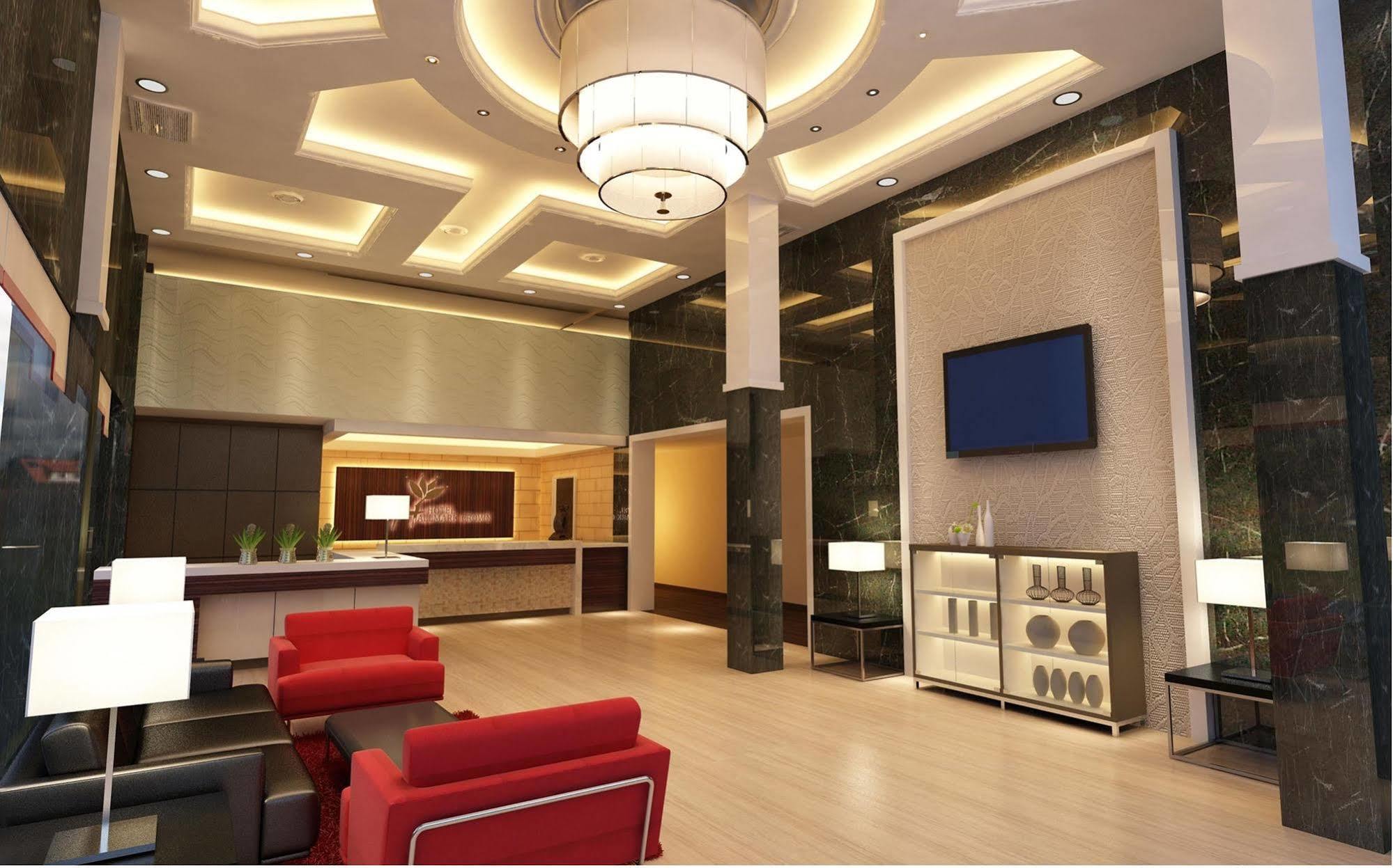 Hallmark Crown Hotel Malacca Bagian luar foto