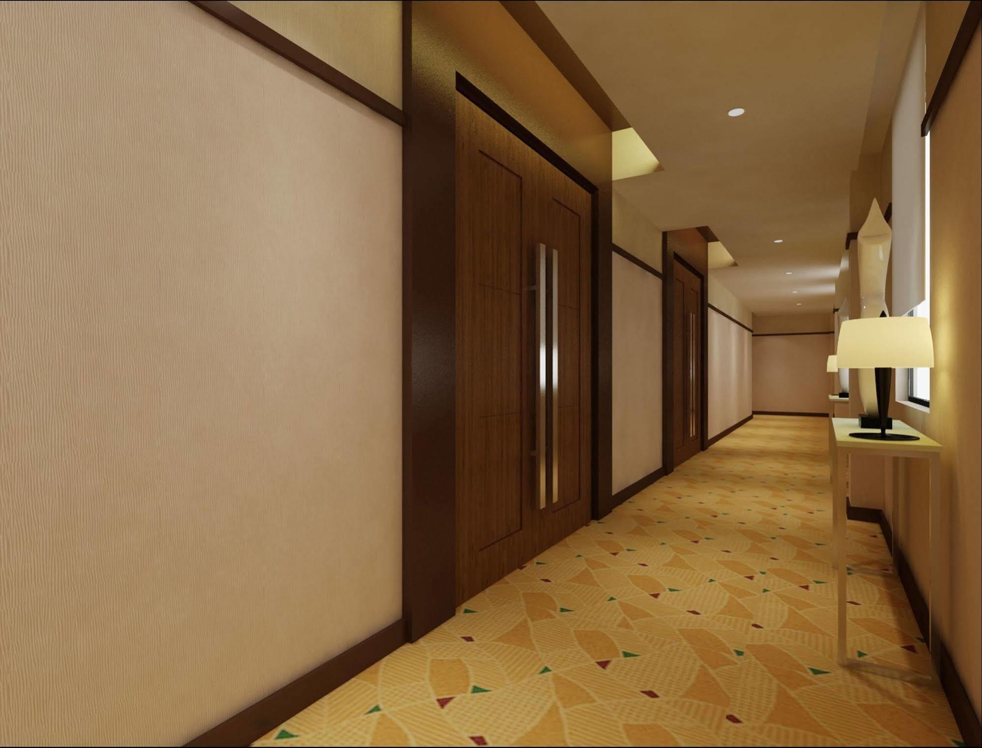 Hallmark Crown Hotel Malacca Bagian luar foto